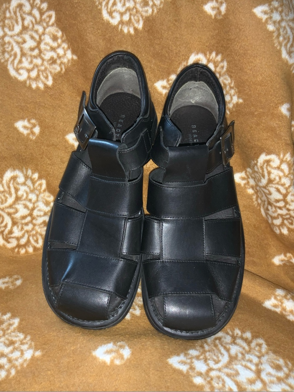 Kenneth Cole Reaction Fisherman sandals. Picnics, hangouts, travel. sz. 12M.